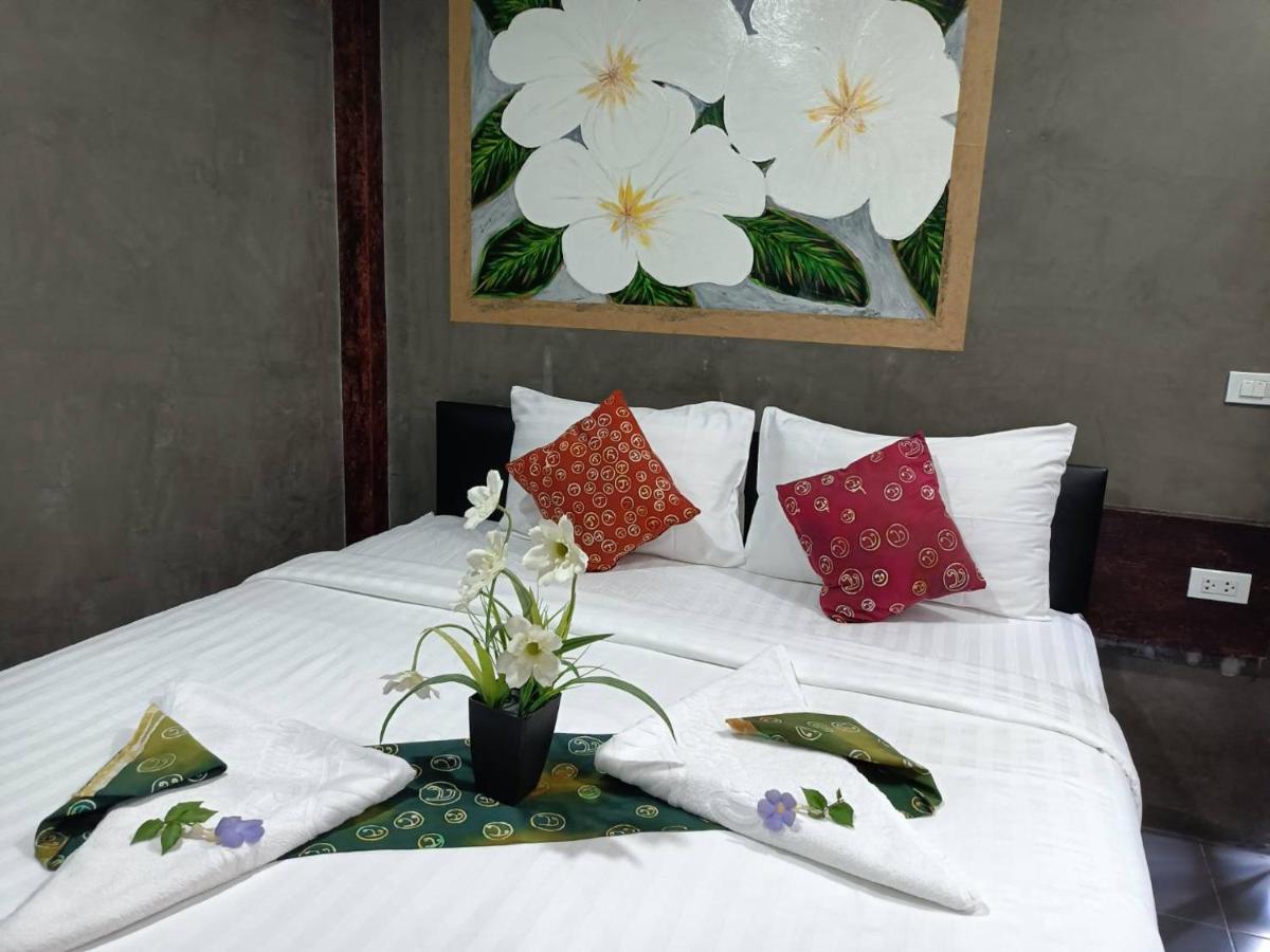 Jb Grand Resort Nakhon Szi Thammarat Kültér fotó