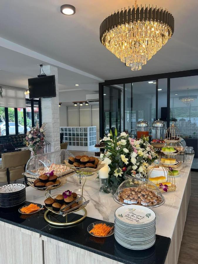 Jb Grand Resort Nakhon Szi Thammarat Kültér fotó